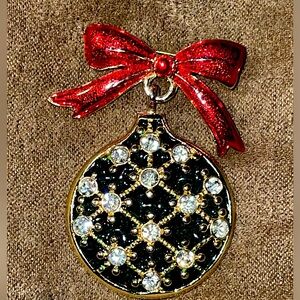 "W" Holiday Ornament Pin Brooch - Green, Red, White Stones, Gold Toned Metal